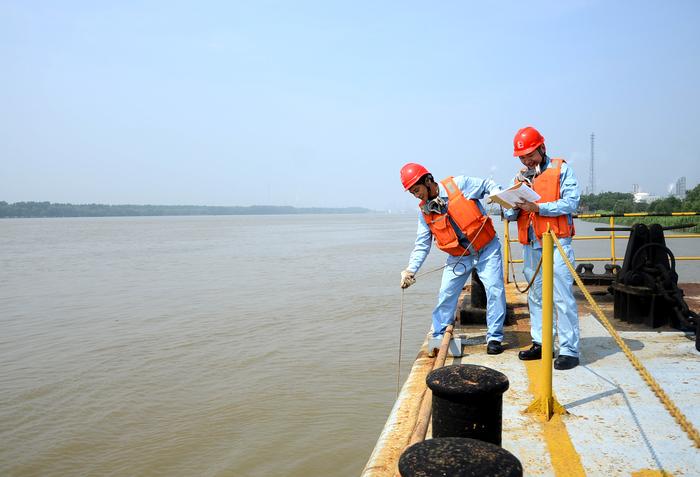 ������ɽ���������B(t��i)���I(y��)�@·�W���G�������ں��y�L���ں��D������