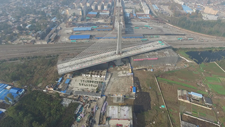 =�ʝ��е��(y��ng)·�Ͽ��F·�����򹤳̎r�����̿���